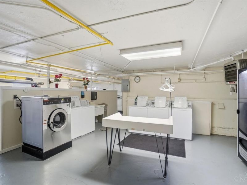 3900 Rose Hill Avenue, Unit 201A, Cincinnati, OH 45229 Photo 49