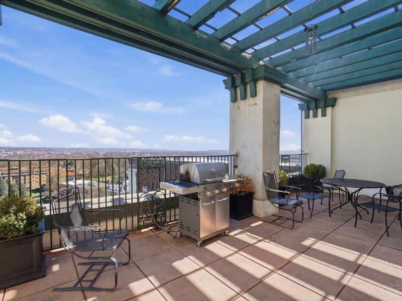 3900 Rose Hill Avenue, Unit 201A, Cincinnati, OH 45229 Photo 57