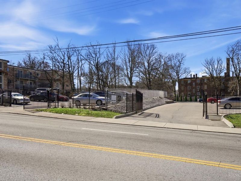 3900 Rose Hill Avenue, Unit 201A, Cincinnati, OH 45229 Photo 66