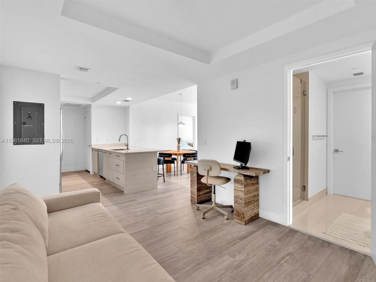 121 NE 34th St , Unit 2102, Miami, FL 33137 Photo