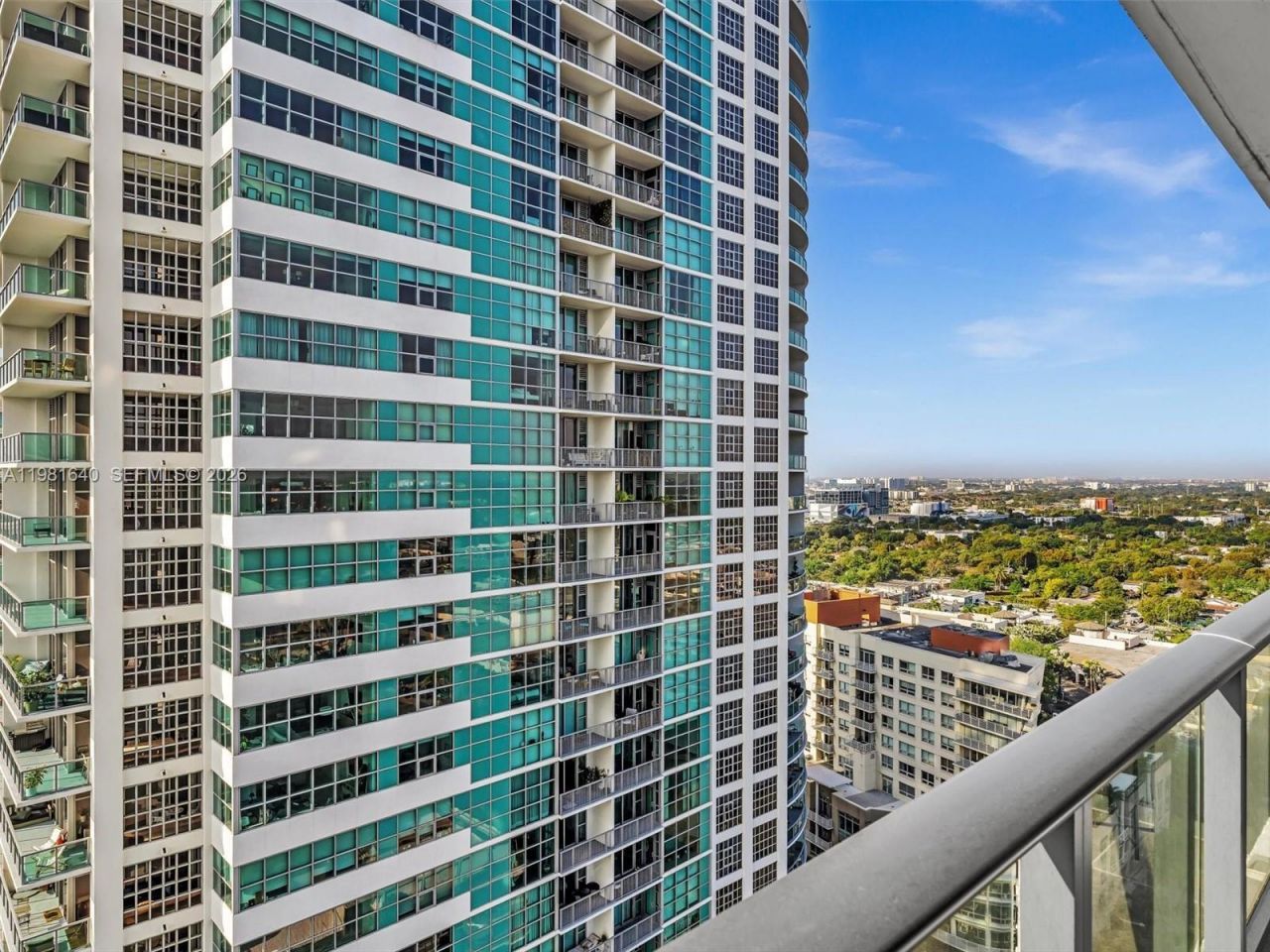 121 NE 34th St , Unit 2102, Miami, FL 33137 Photo