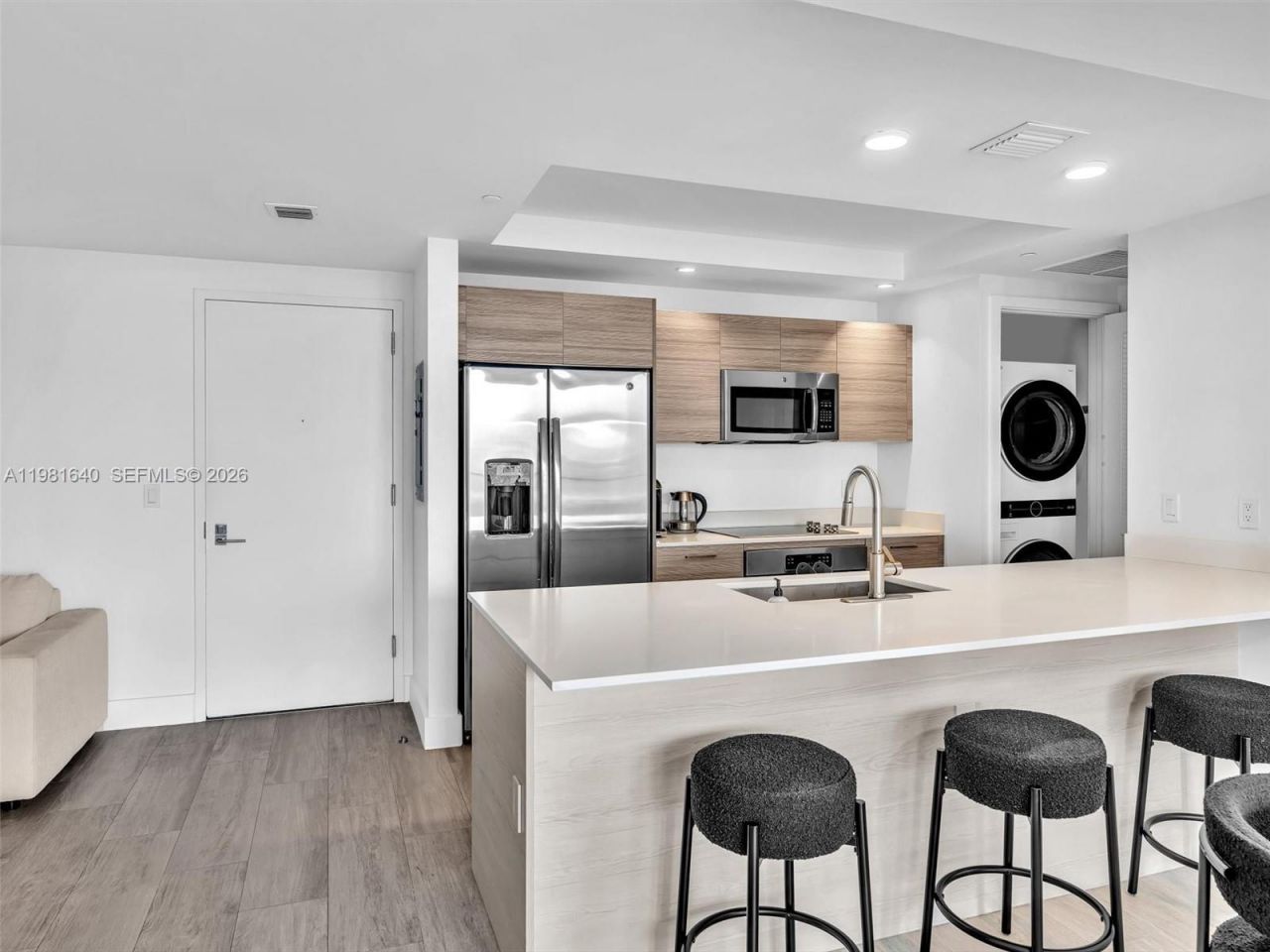 121 NE 34th St , Unit 2102, Miami, FL 33137 Photo