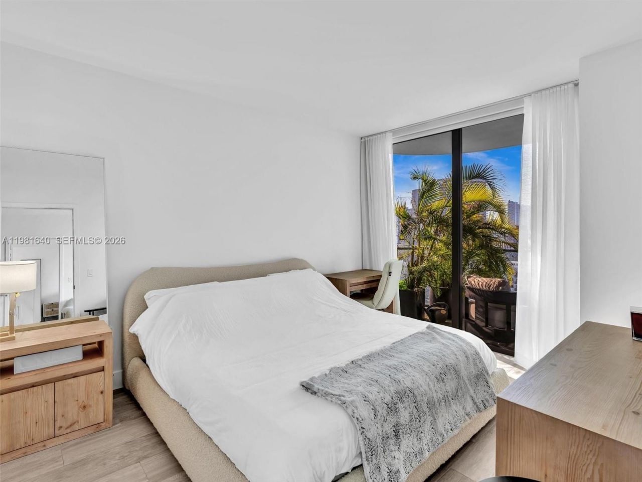 121 NE 34th St , Unit 2102, Miami, FL 33137 Photo