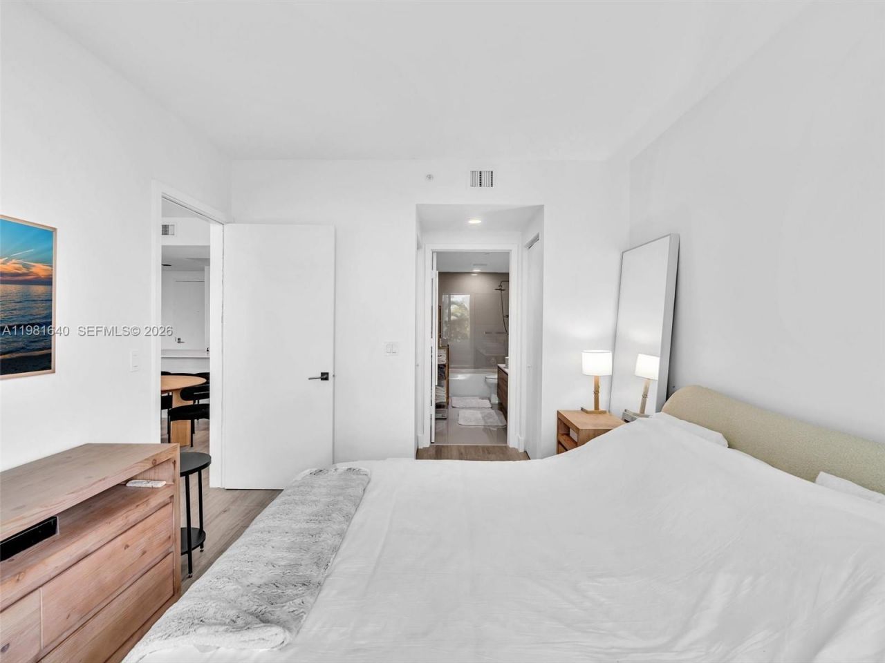 121 NE 34th St , Unit 2102, Miami, FL 33137 Photo