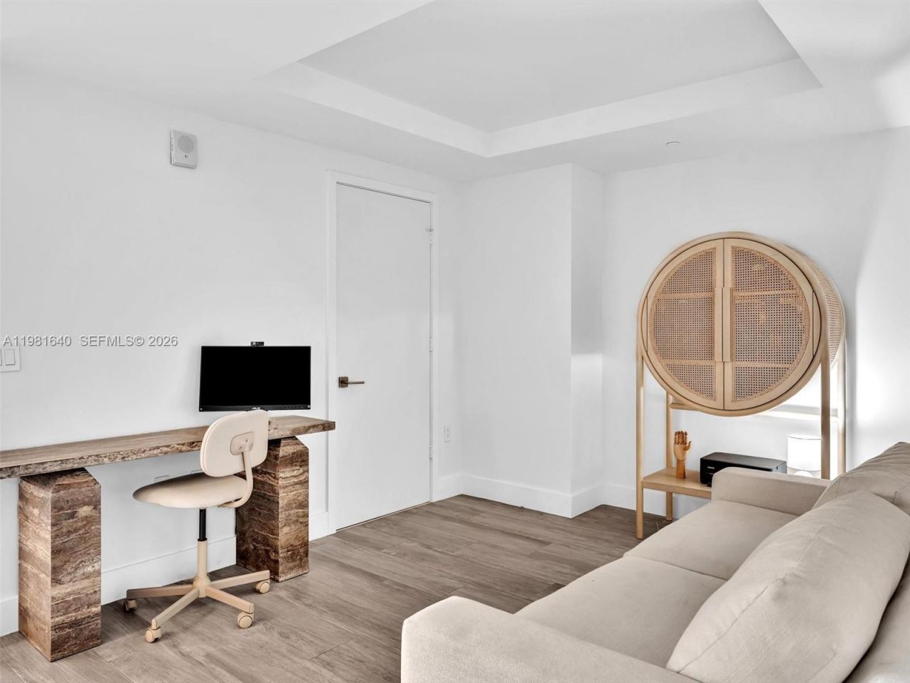 121 NE 34th St , Unit 2102, Miami, FL 33137 Photo