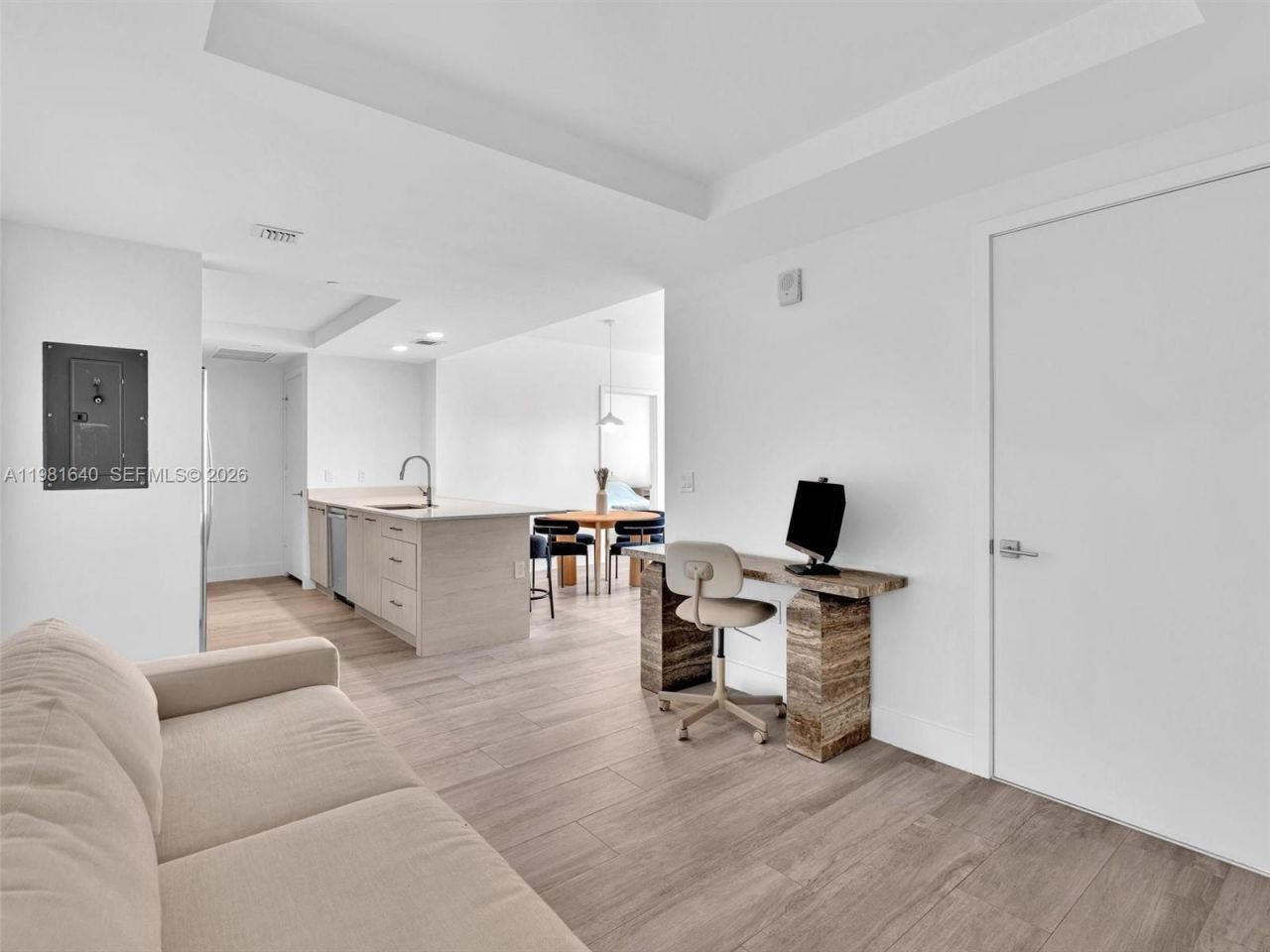 121 NE 34th St , Unit 2102, Miami, FL 33137 Photo