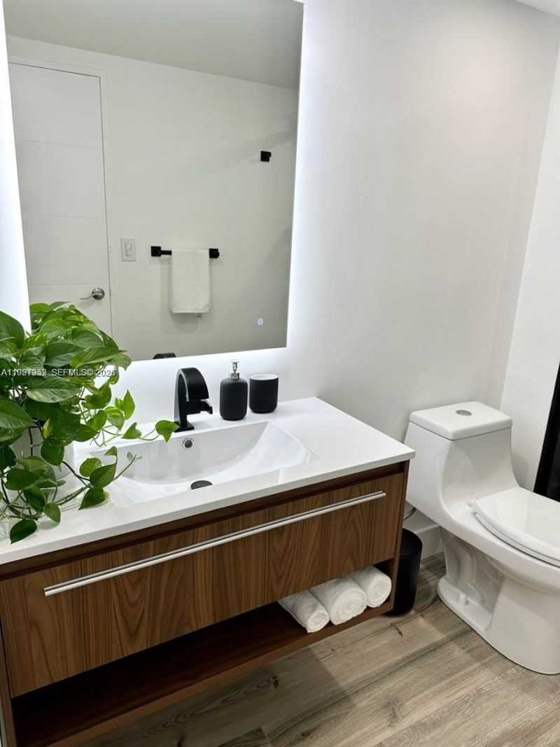 4544 NW 79th Ave , Unit 1F, Doral, FL 33166 Photo