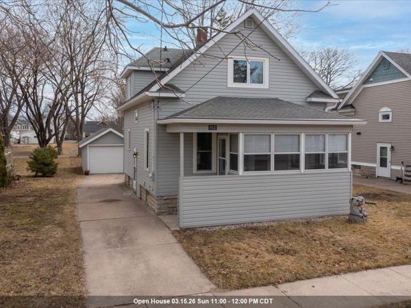 812 POWERS STREET, Oshkosh, WI 54901