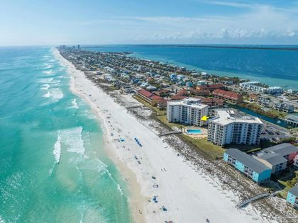 1600 Via Deluna Dr Pensacola Beach, FL 32561