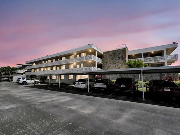 4915 BAY STREET NE, Unit 327, ST PETERSBURG, FL 33703