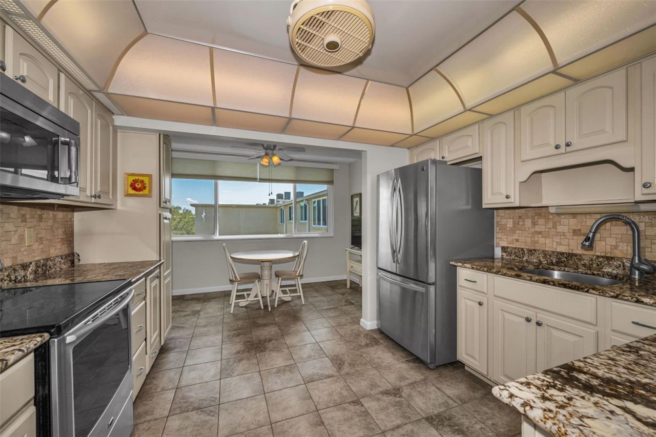 4915 Bay Street Ne, Unit 327, Saint Petersburg, FL 33703 Photo