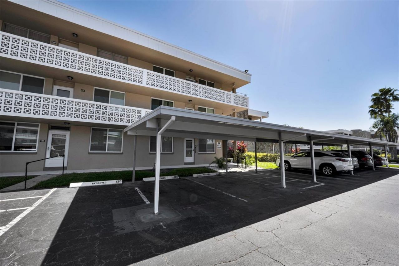 4915 Bay Street Ne, Unit 327, Saint Petersburg, FL 33703 Photo