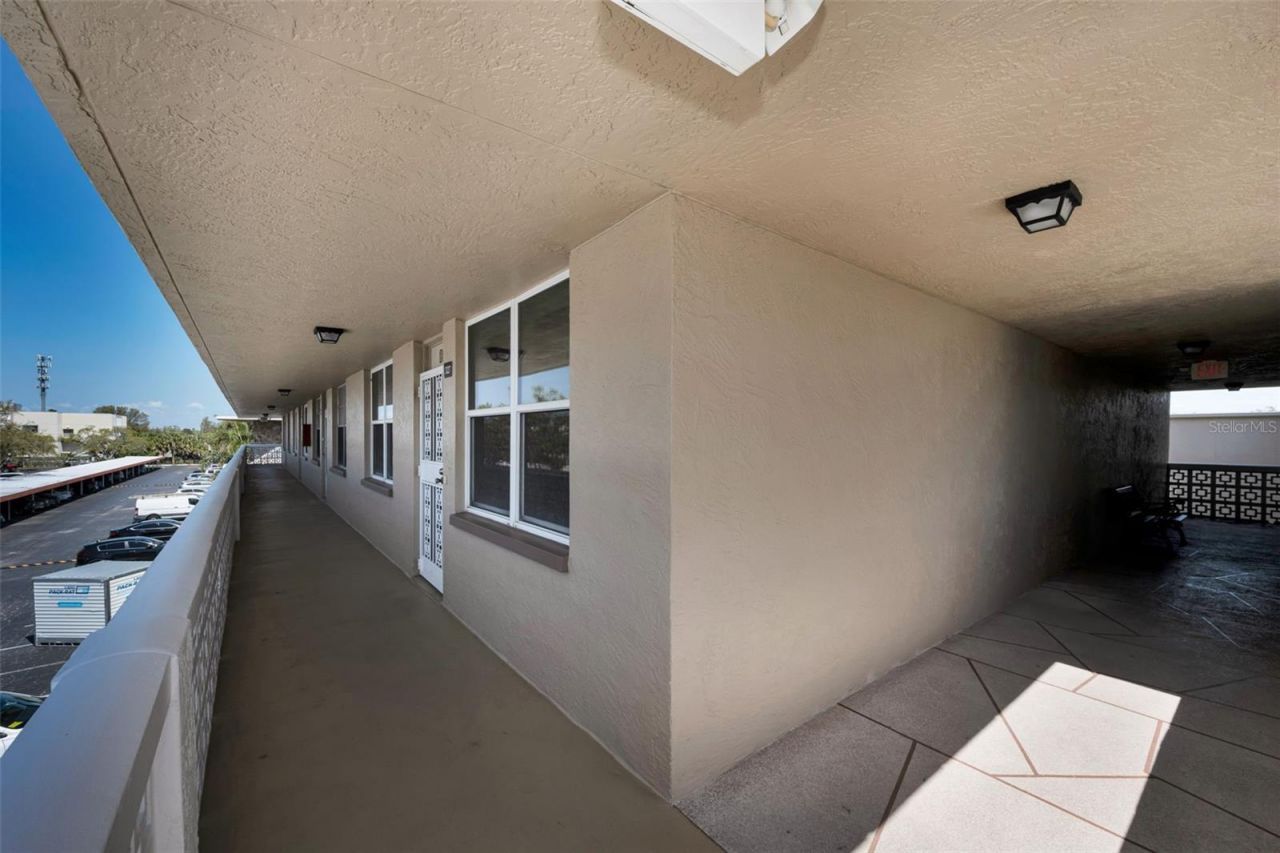 4915 Bay Street Ne, Unit 327, Saint Petersburg, FL 33703 Photo