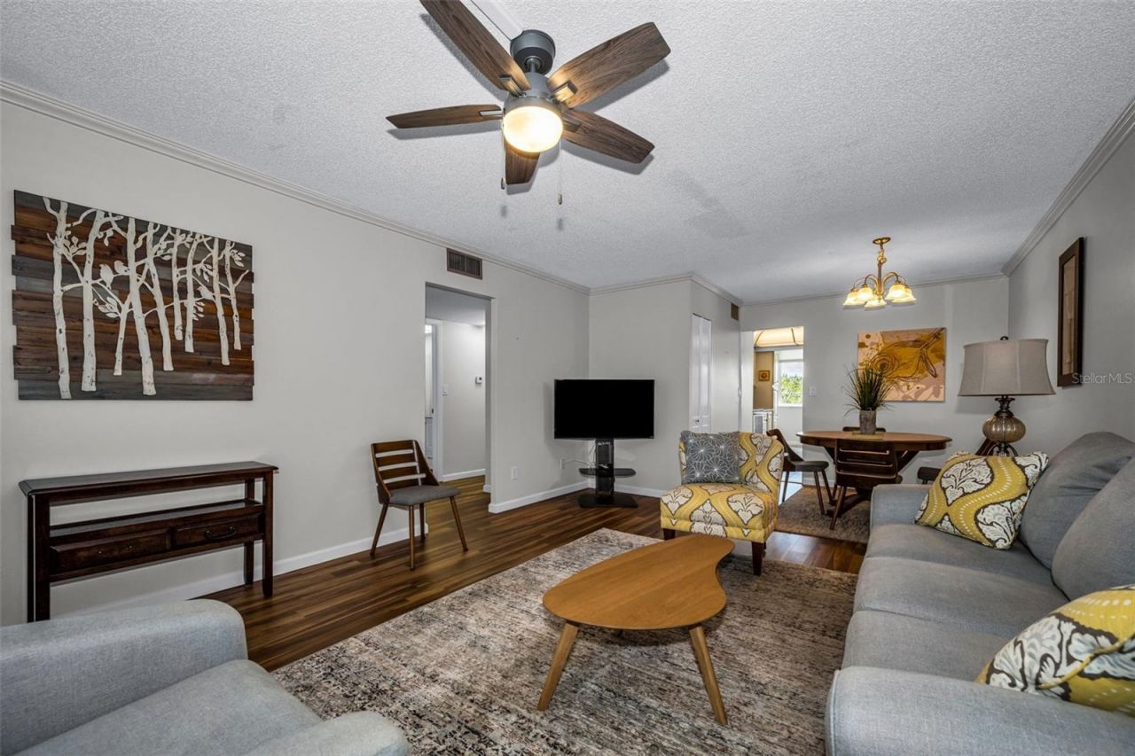 4915 Bay Street Ne, Unit 327, Saint Petersburg, FL 33703 Photo