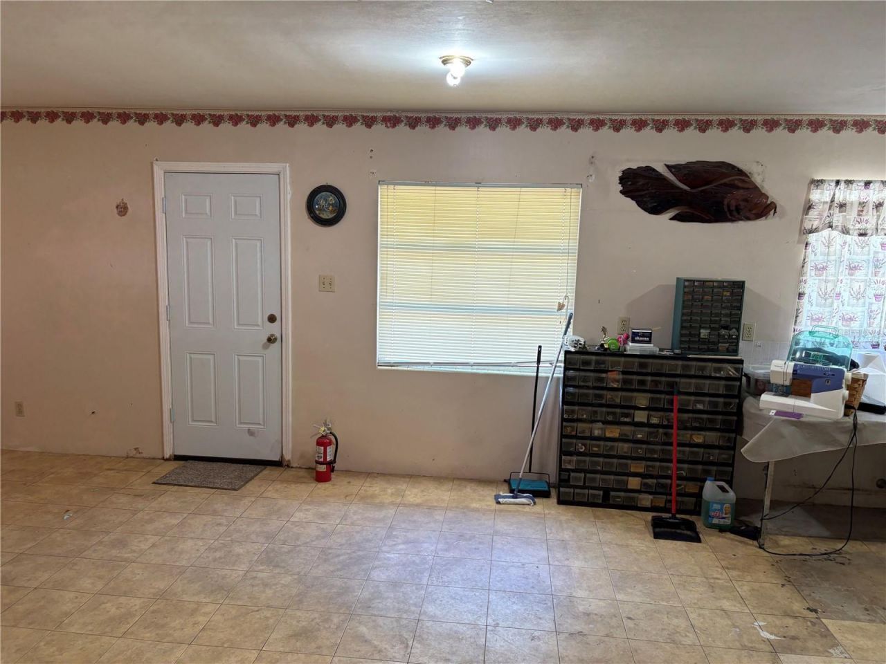131 N C 470 , Lake Panasoffkee, FL 33538 Photo