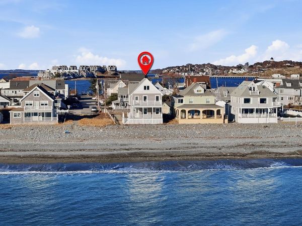 337 Beach Ave, Hull, MA 02045