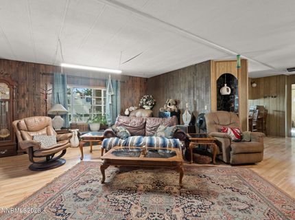 7 Esther Circle, Carson City, NV 89706 Photo