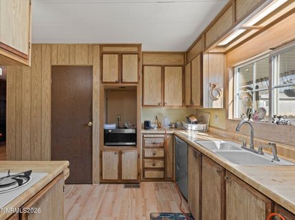 7 Esther Circle, Carson City, NV 89706 Photo