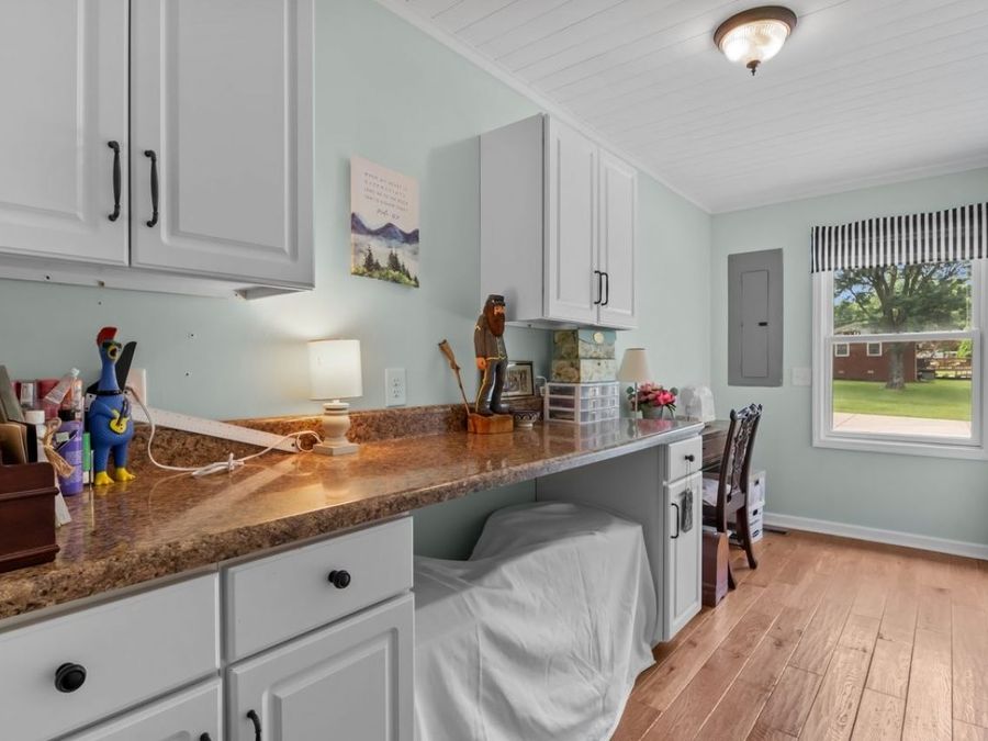 Property Image 28