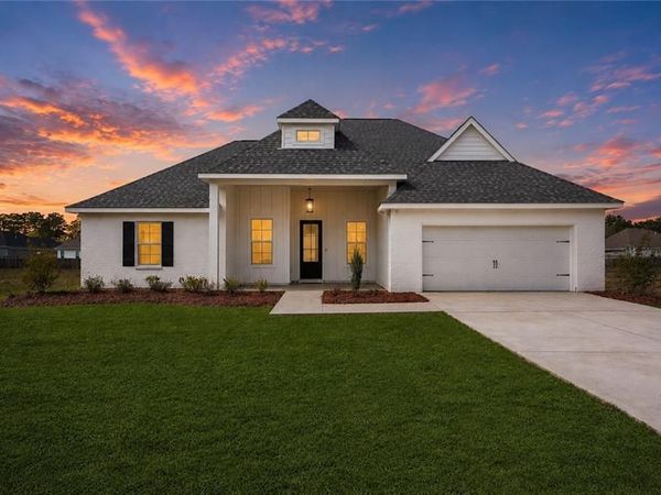 72629 ROBINDALE Drive, Covington, LA 70435