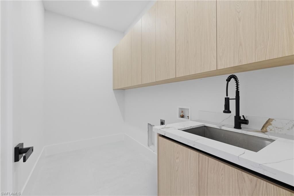 1434 SW 1st St, Cape Coral, FL 33991 Photo