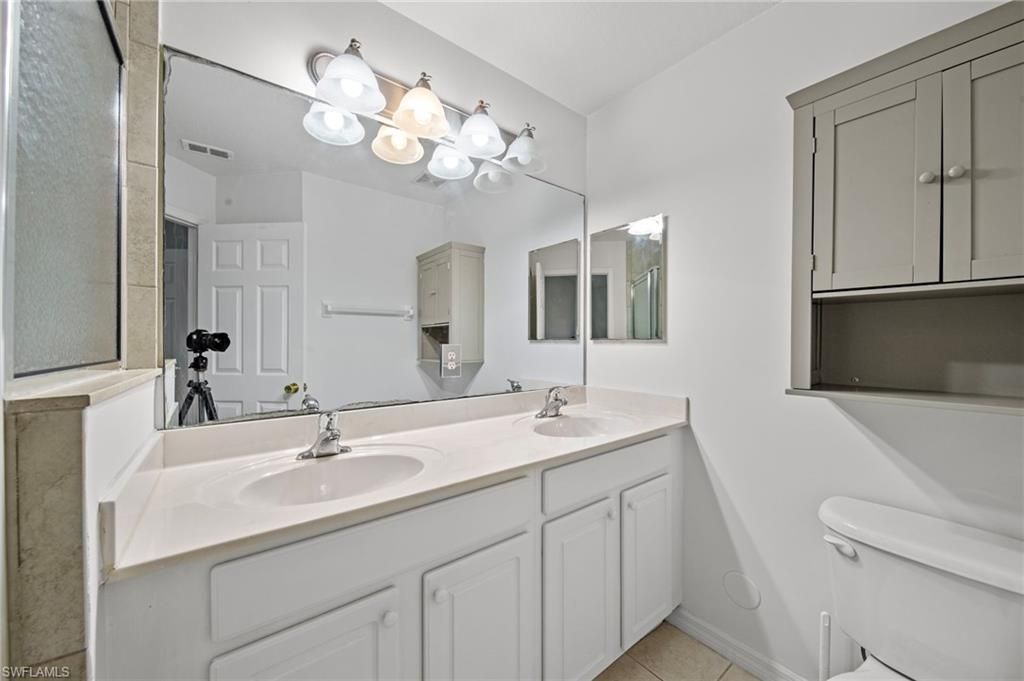 8273 Pacific Beach Dr, Fort Myers, FL 33966 Photo