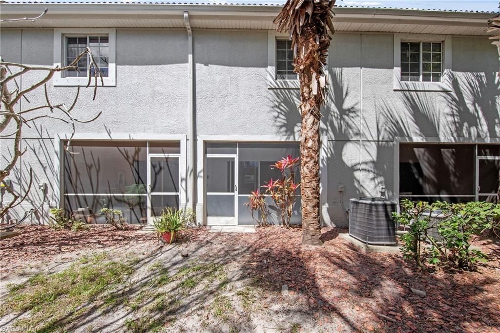 8273 Pacific Beach Dr, Fort Myers, FL 33966 Photo