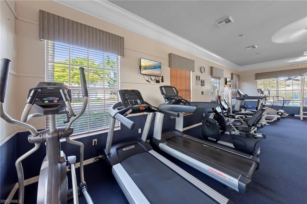 8273 Pacific Beach Dr, Fort Myers, FL 33966 Photo