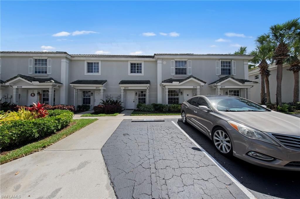 8273 Pacific Beach Dr, Fort Myers, FL 33966 Photo