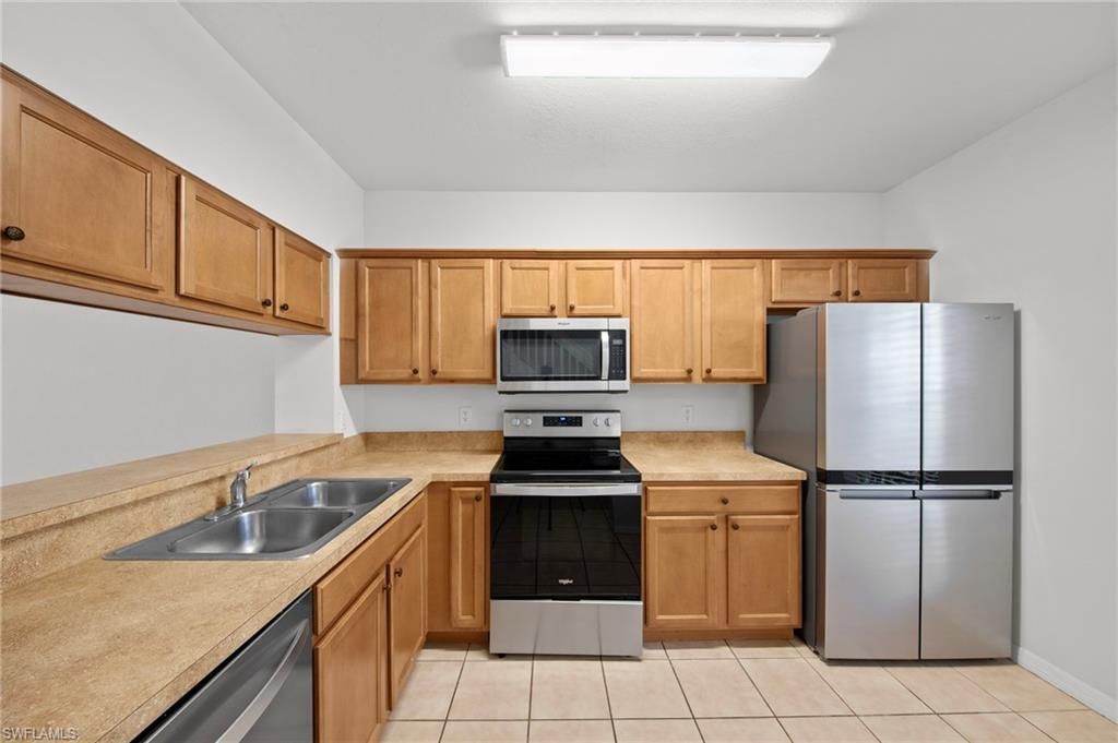 8273 Pacific Beach Dr, Fort Myers, FL 33966 Photo