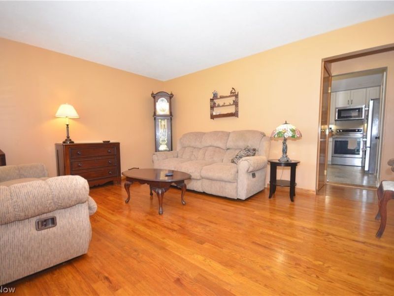 264 High Point Circle, Tallmadge, OH 44278 Photo 7