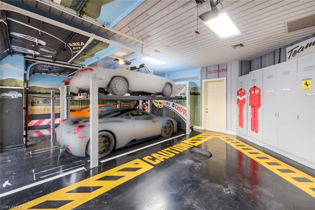 2350 Cheshire Ln , Naples, FL 34109 Photo