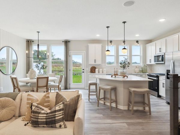 9265 Larimar Trail, Eden Prairie, MN 55347