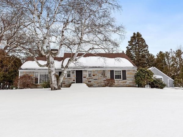 454 Wilson St, Clinton, MA 01510