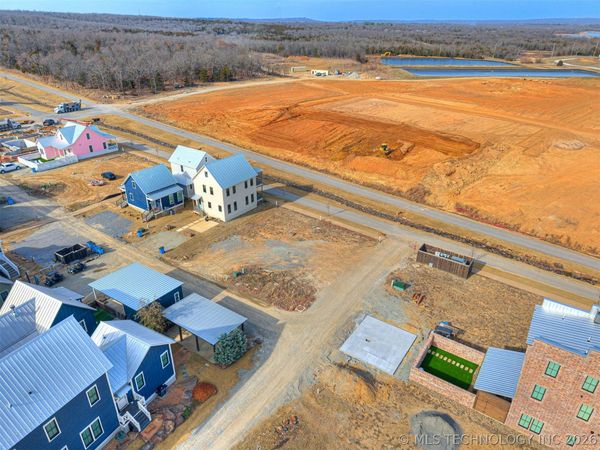 40 Church Street , Carlton Landing, OK 74432