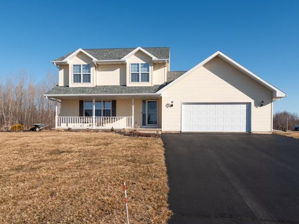 5093 SNAPDRAGON CIRCLE, Little Suamico, WI 54141