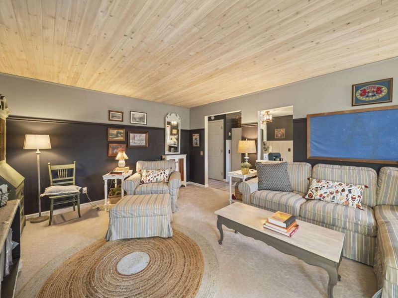 1249 Stratford Woods Drive, Newark, OH 43055 Photo 13