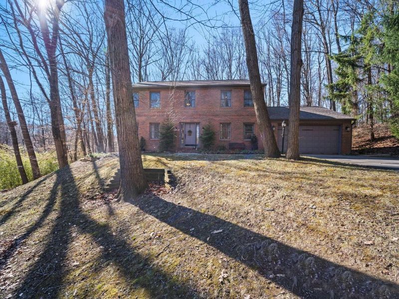 1249 Stratford Woods Drive , Newark, OH 43055 Photo 2