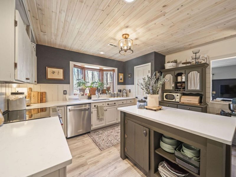 1249 Stratford Woods Drive , Newark, OH 43055 Photo 5