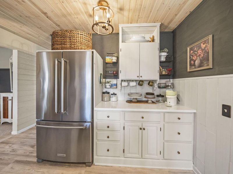 1249 Stratford Woods Drive, Newark, OH 43055 Photo 7