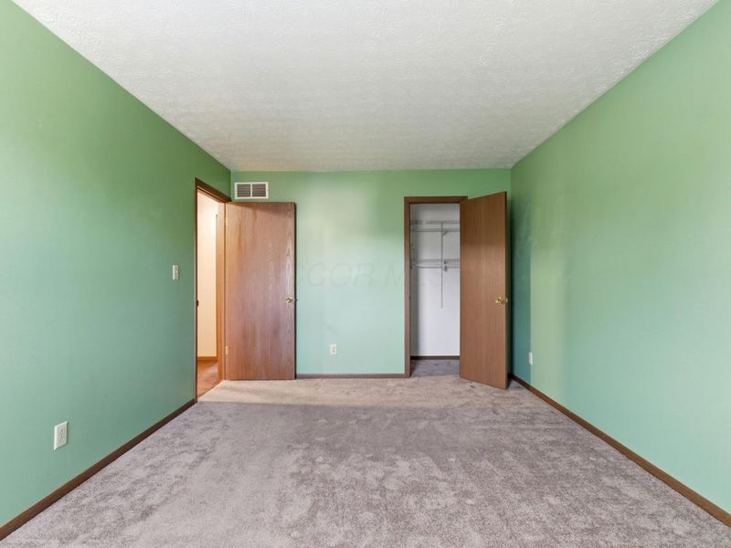 2176 Bigby Hollow Street , Columbus, OH 43228 Photo 18