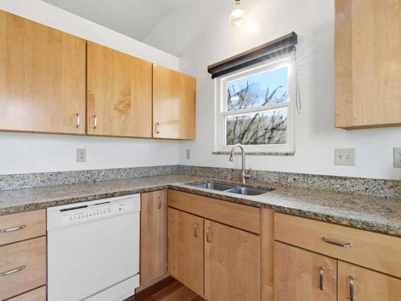 2176 Bigby Hollow Street , Columbus, OH 43228 Photo 7