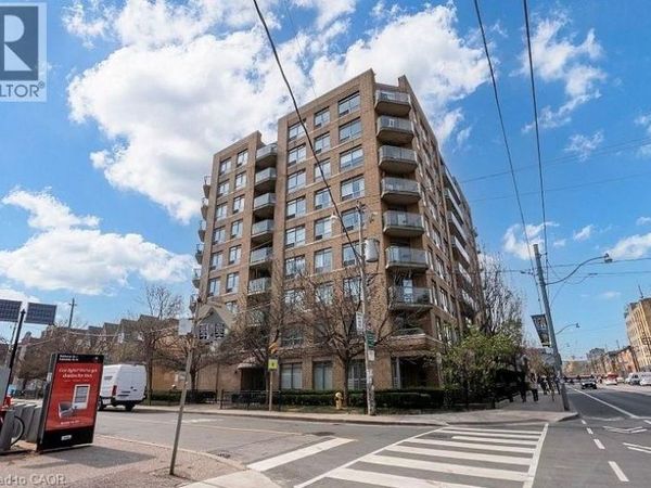 140 BATHURST Street , Unit 207, Toronto, ON M5V3N8