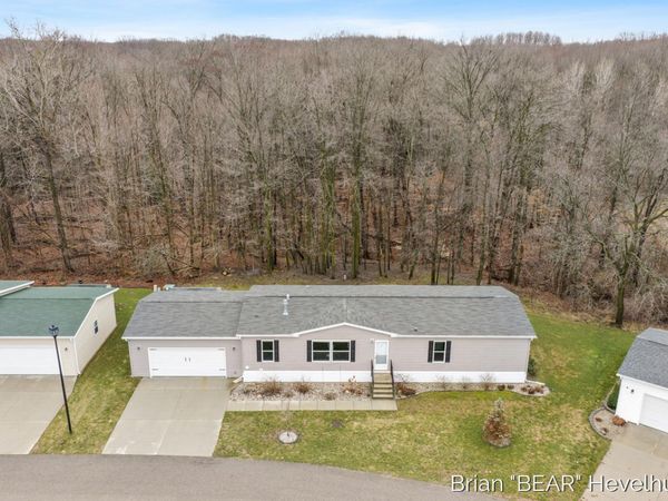 11467 Sundrop Circle, Allendale, MI 49401