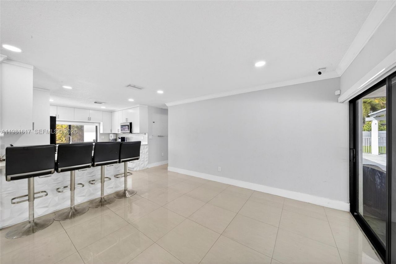 11951 SW 120th Ter, Miami, FL 33186 Photo