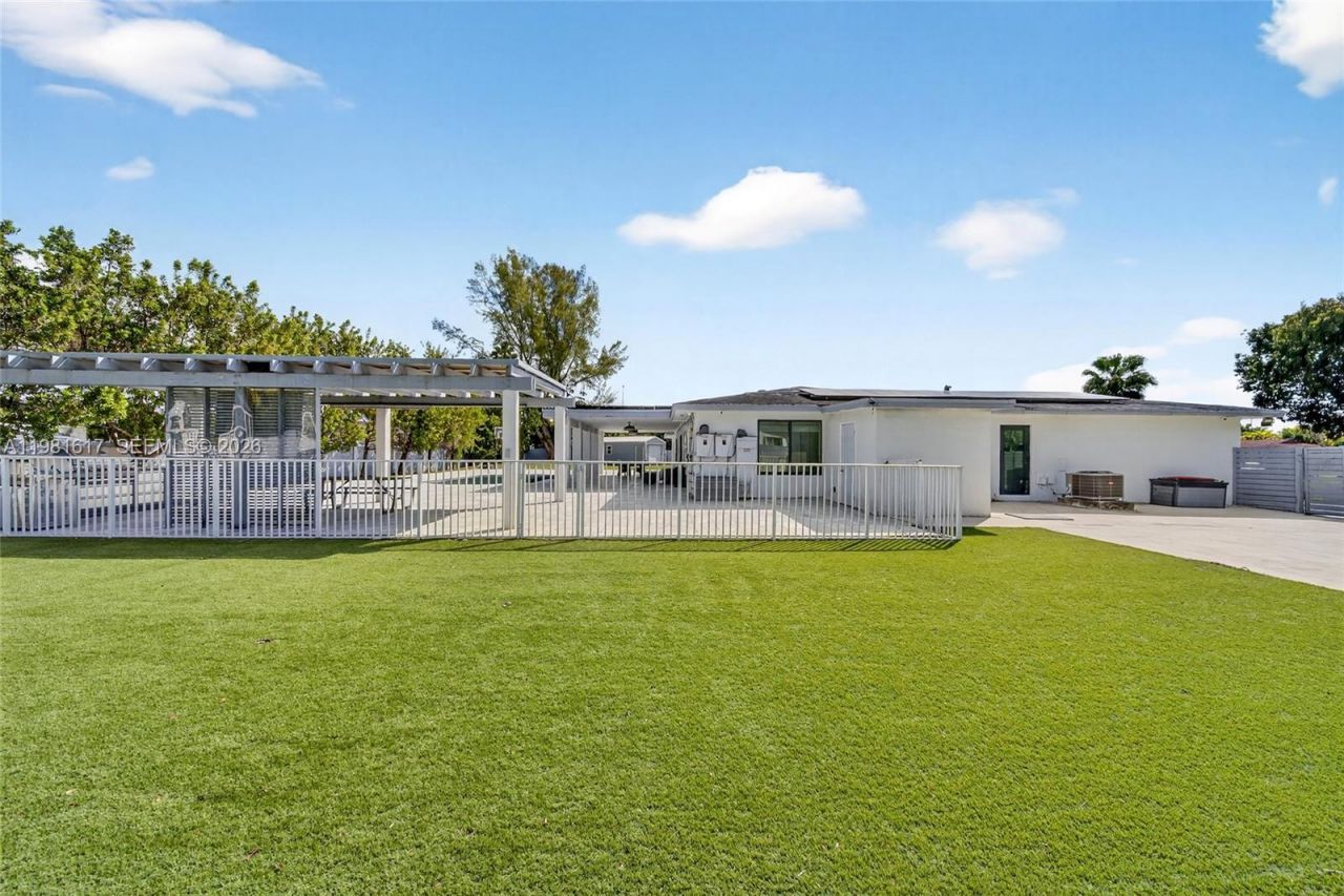 11951 SW 120th Ter, Miami, FL 33186 Photo