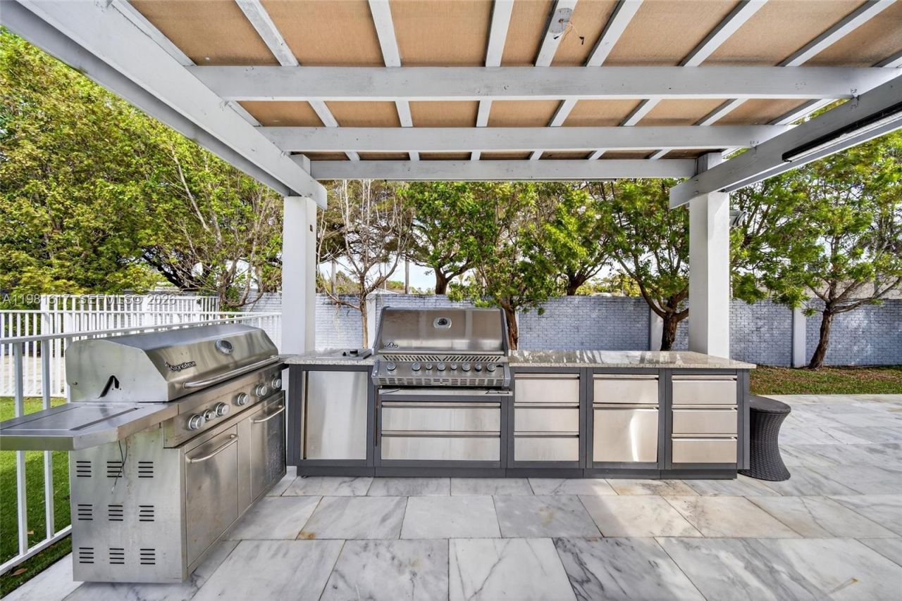 11951 SW 120th Ter, Miami, FL 33186 Photo