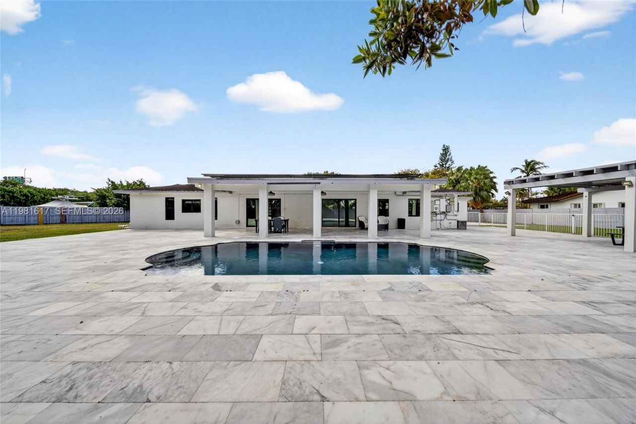 11951 SW 120th Ter, Miami, FL 33186 Photo