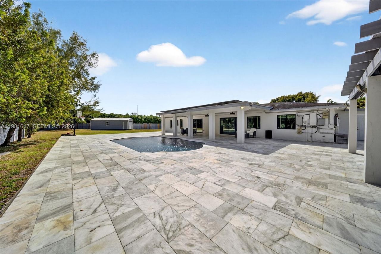 11951 SW 120th Ter, Miami, FL 33186 Photo