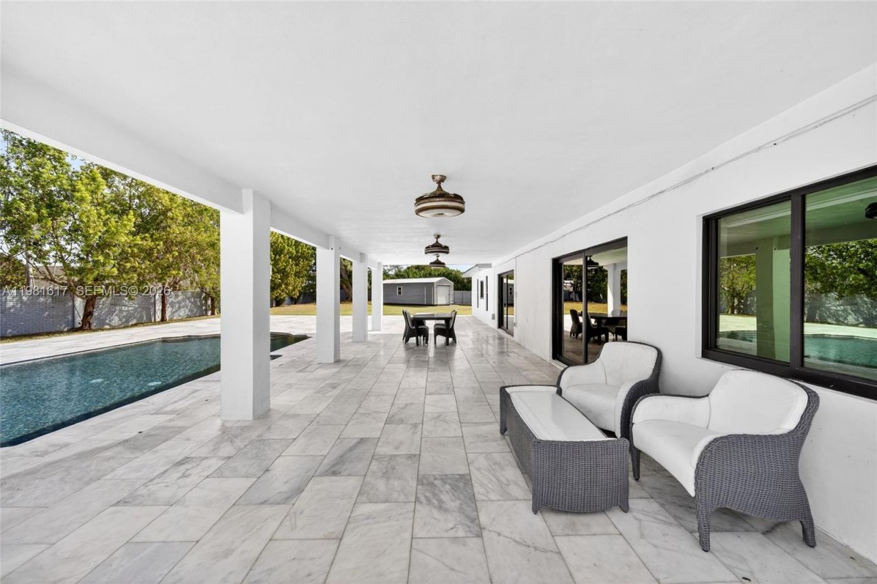 11951 SW 120th Ter, Miami, FL 33186 Photo